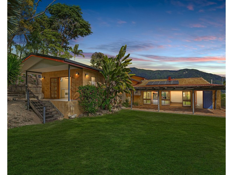 37 View Street, Brinsmead QLD 4870