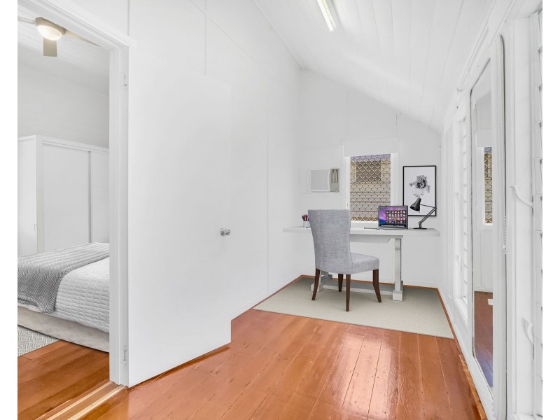 35 Upward Street, Parramatta Park QLD 4870