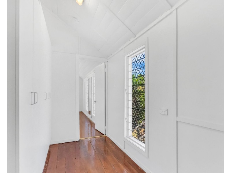 35 Upward Street, Parramatta Park QLD 4870