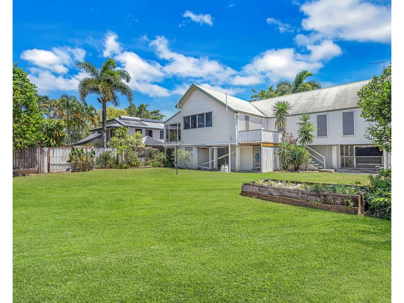 35 Upward Street, Parramatta Park QLD 4870