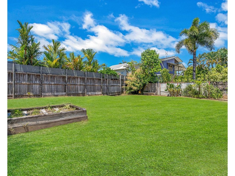 35 Upward Street, Parramatta Park QLD 4870