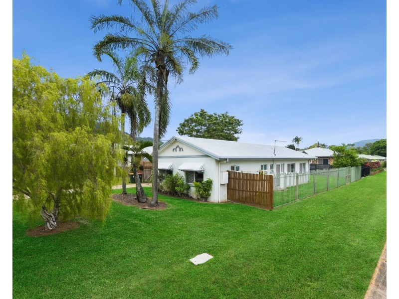 13 Cassandra Close, Mooroobool QLD 4870