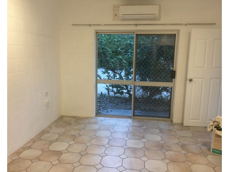 5/14 Palm Street, Holloways Beach QLD 4878