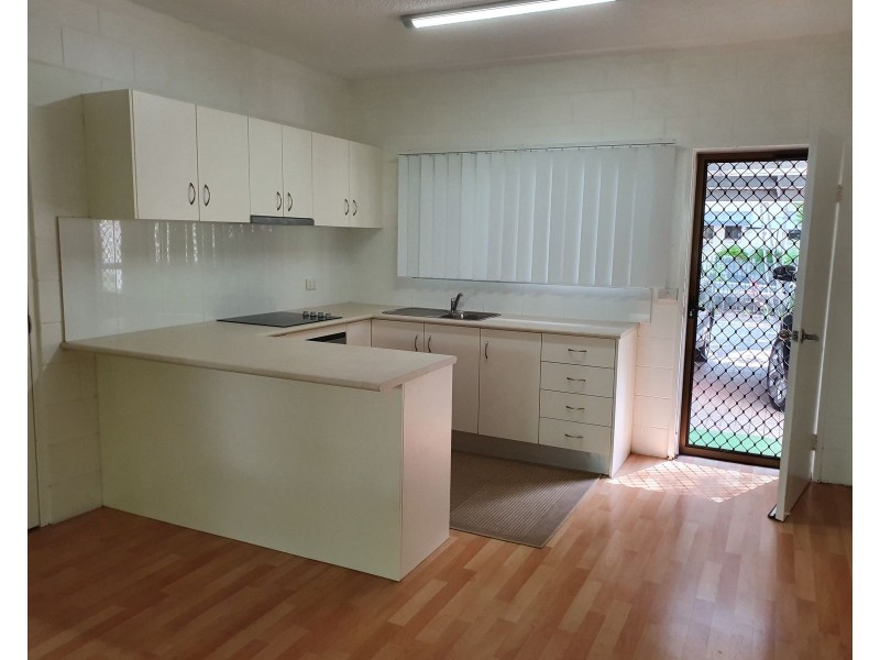 1/21-25 Cedar Close, Palm Cove QLD 4879