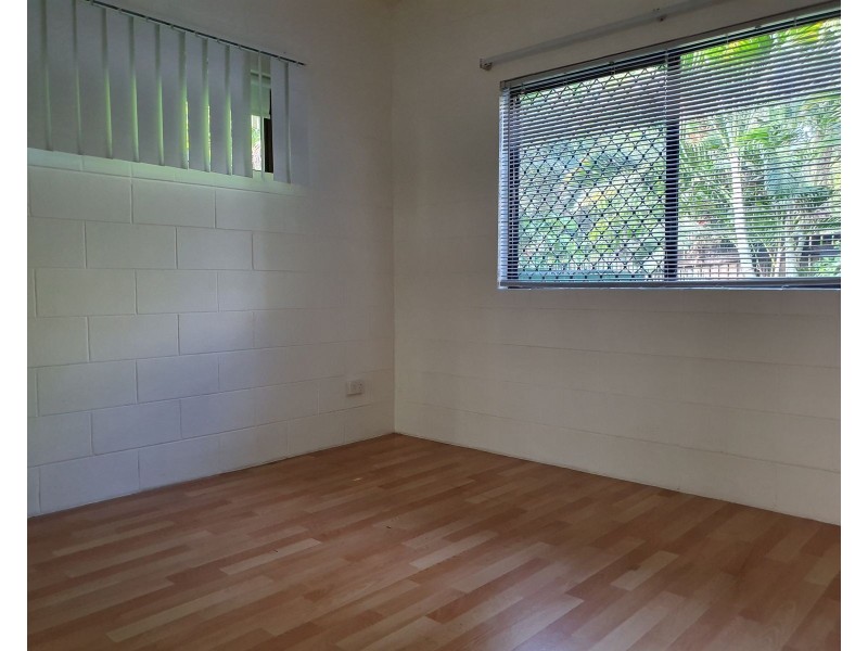 1/21-25 Cedar Close, Palm Cove QLD 4879