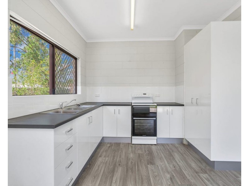 13 Denver Street, White Rock QLD 4868