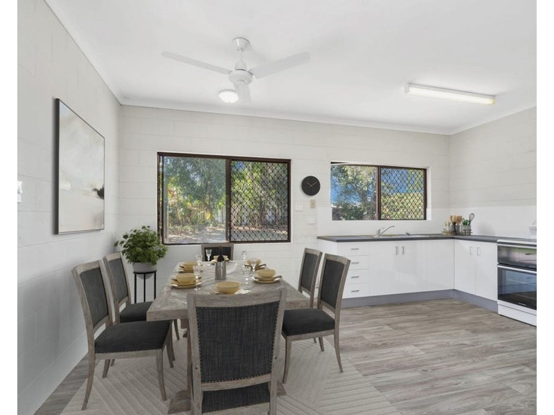 13 Denver Street, White Rock QLD 4868