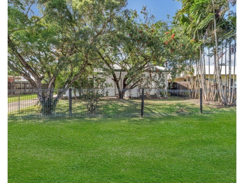 13 Denver Street, White Rock QLD 4868