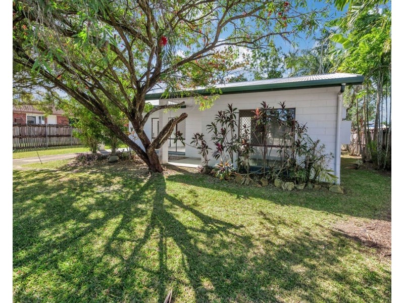 13 Denver Street, White Rock QLD 4868