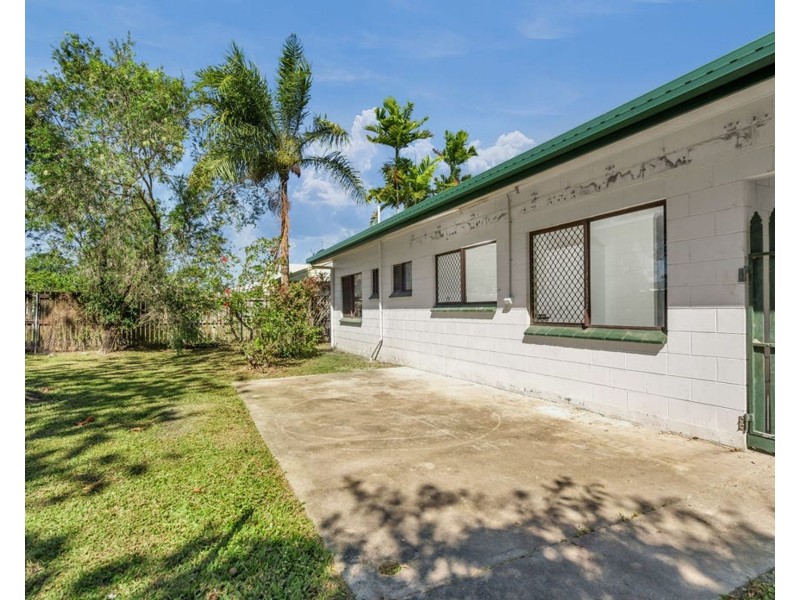 13 Denver Street, White Rock QLD 4868