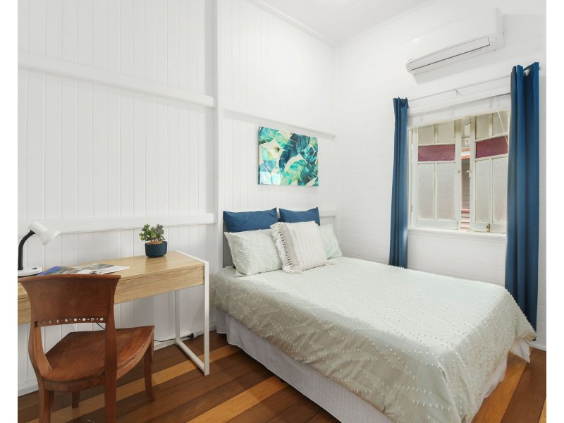 12 Queen Street, Parramatta Park QLD 4870