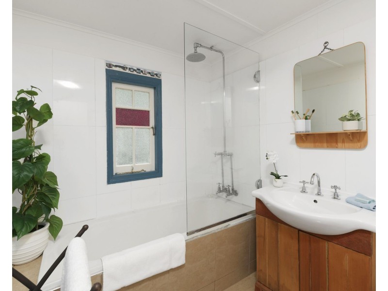 12 Queen Street, Parramatta Park QLD 4870