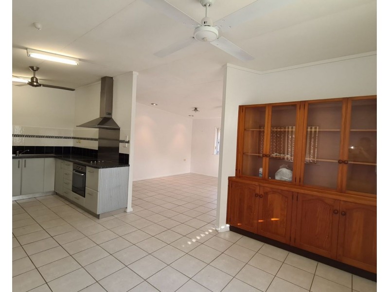 340 Fearnley Street, Manunda QLD 4870