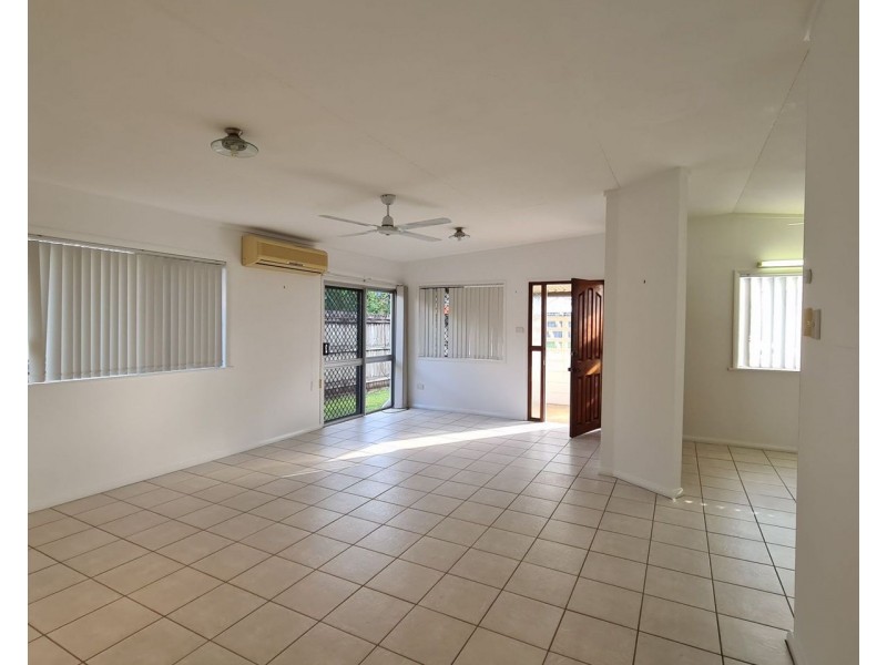 340 Fearnley Street, Manunda QLD 4870