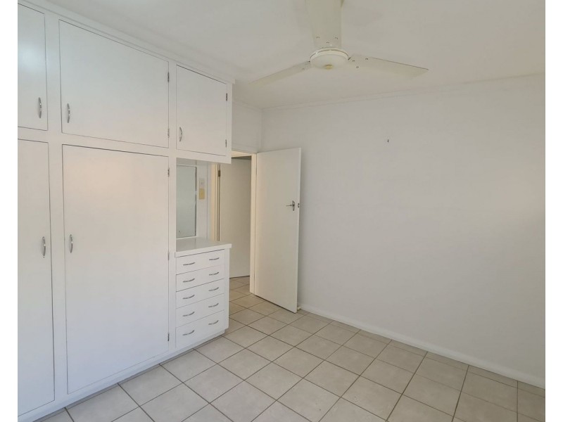 340 Fearnley Street, Manunda QLD 4870