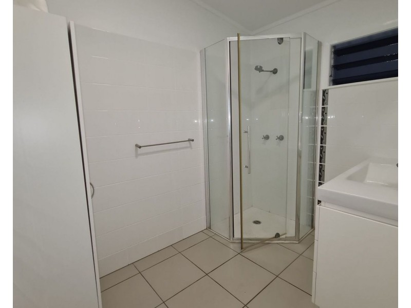 340 Fearnley Street, Manunda QLD 4870