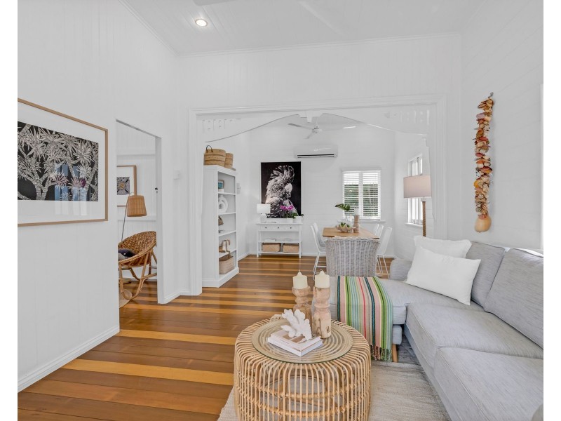 12 Queen Street, Parramatta Park QLD 4870