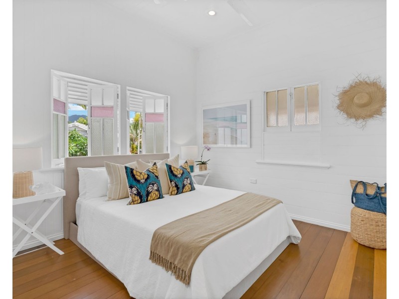 12 Queen Street, Parramatta Park QLD 4870