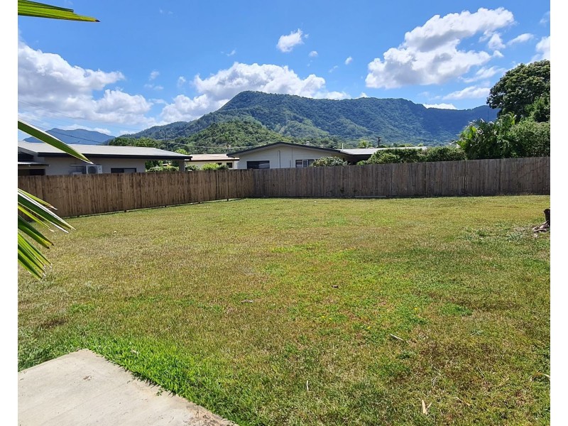 12 Alberta Drive, Woree QLD 4868