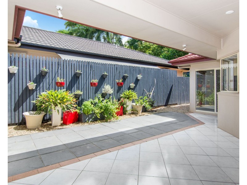 21 Chesterfield Close, Brinsmead QLD 4870