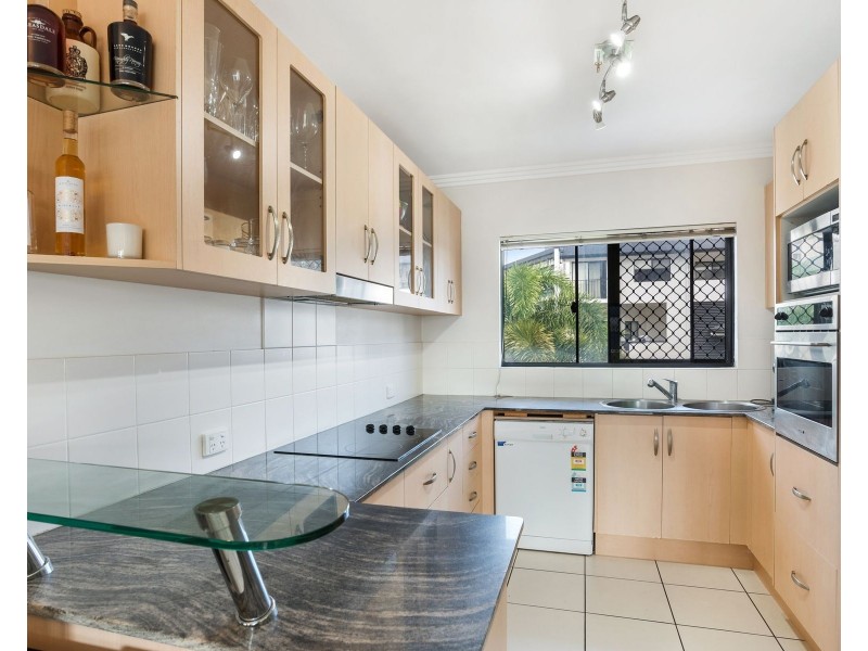 7/77 Spence Street, Cairns City QLD 4870