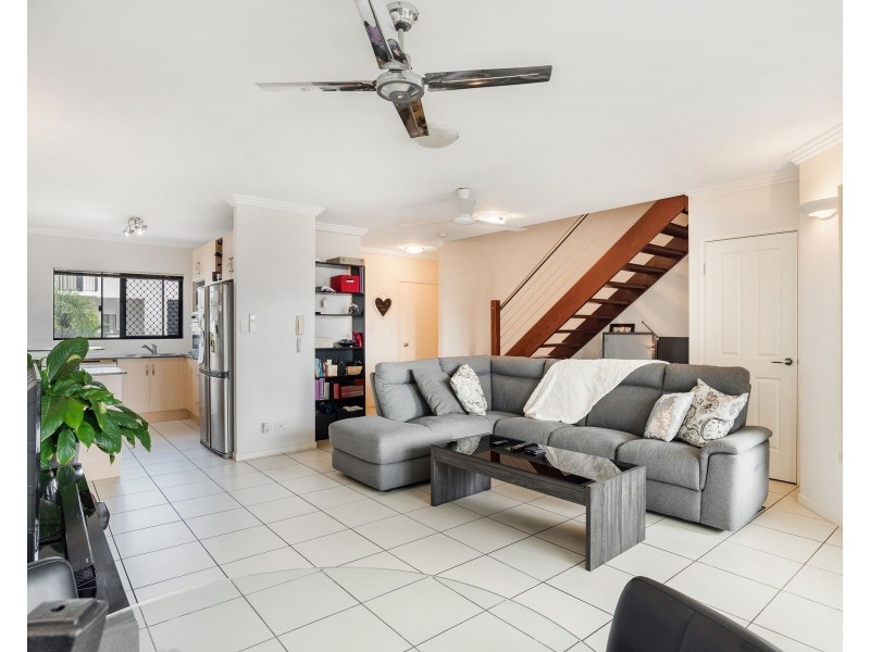 7/77 Spence Street, Cairns City QLD 4870