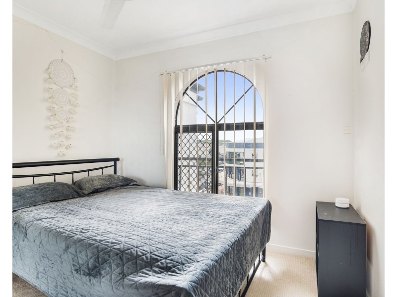 7/77 Spence Street, Cairns City QLD 4870