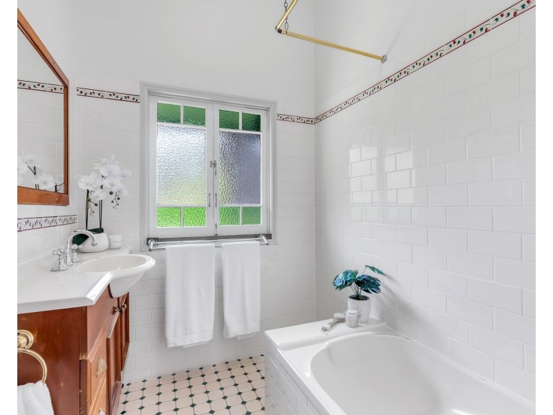 41 Cairns Street, Cairns North QLD 4870