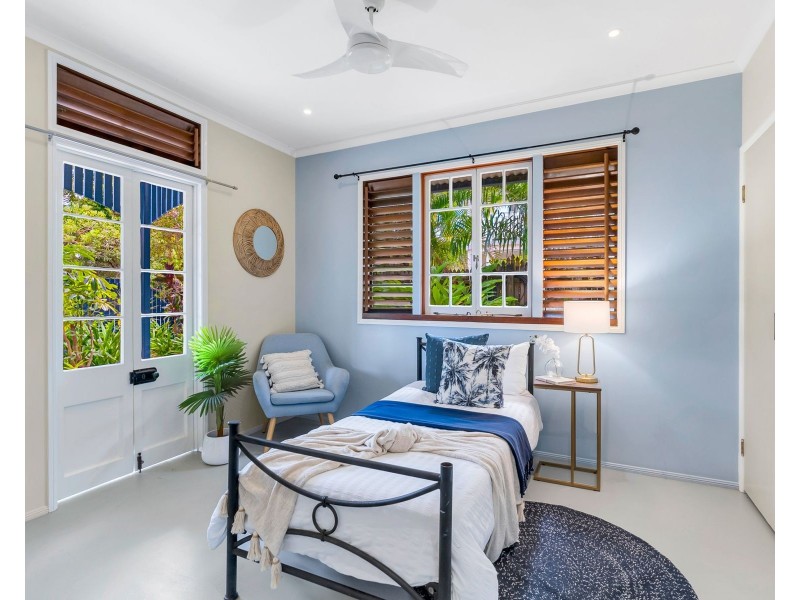 41 Cairns Street, Cairns North QLD 4870