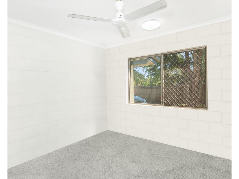 40 Anderson Road, Woree QLD 4868