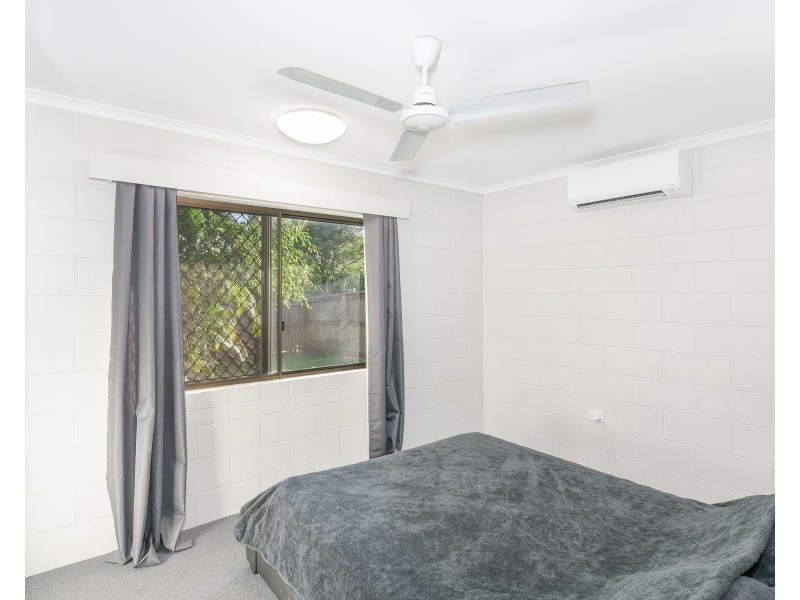 40 Anderson Road, Woree QLD 4868