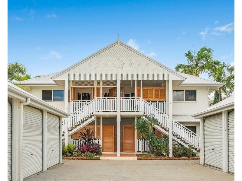 2/5 Lily Street, Cairns North QLD 4870