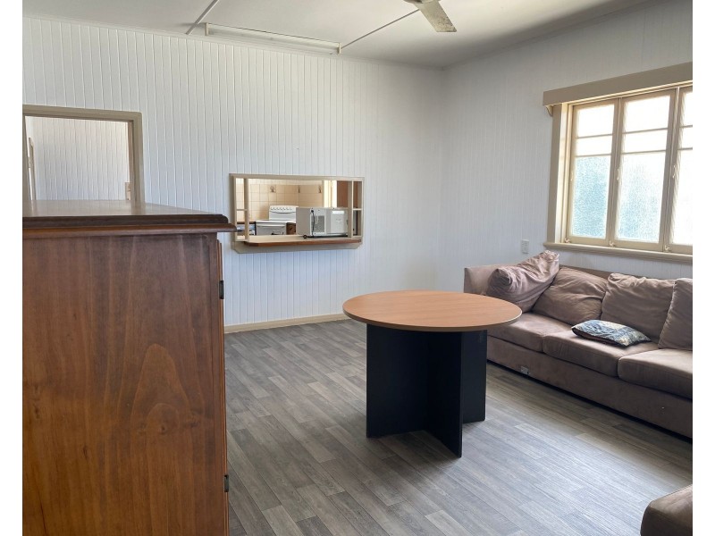 191 Newell Street, Bungalow QLD 4870