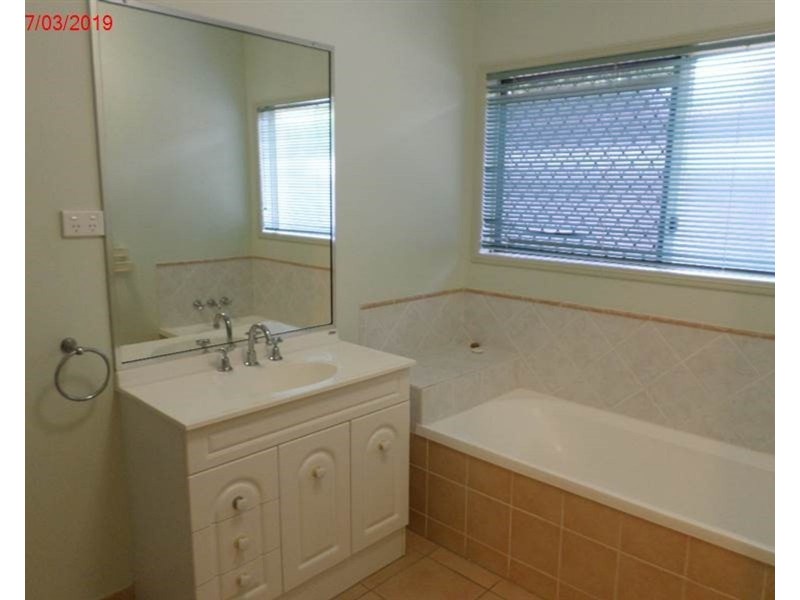 24 St Albans Close, Brinsmead QLD 4870