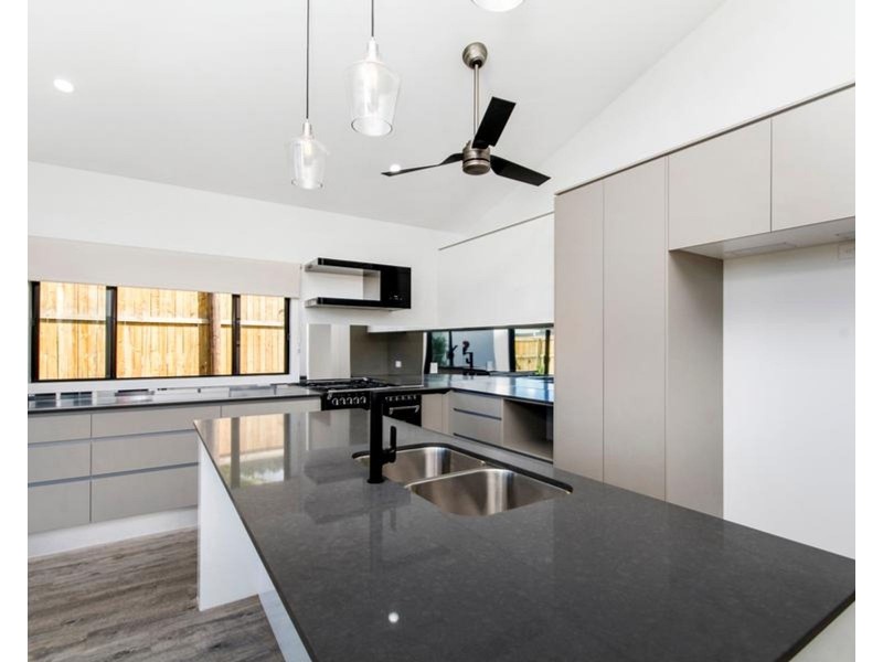 5 Whipbird, Smithfield QLD 4878