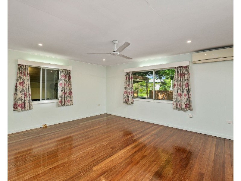 79 English Street, Manunda QLD 4870