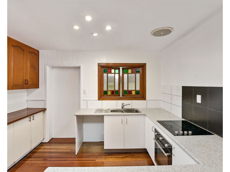 79 English Street, Manunda QLD 4870