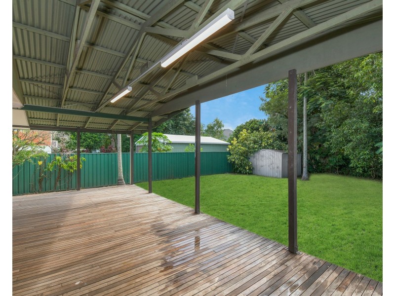 79 English Street, Manunda QLD 4870