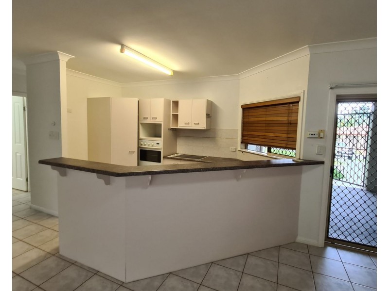 24 Grimes Close, Kanimbla QLD 4870