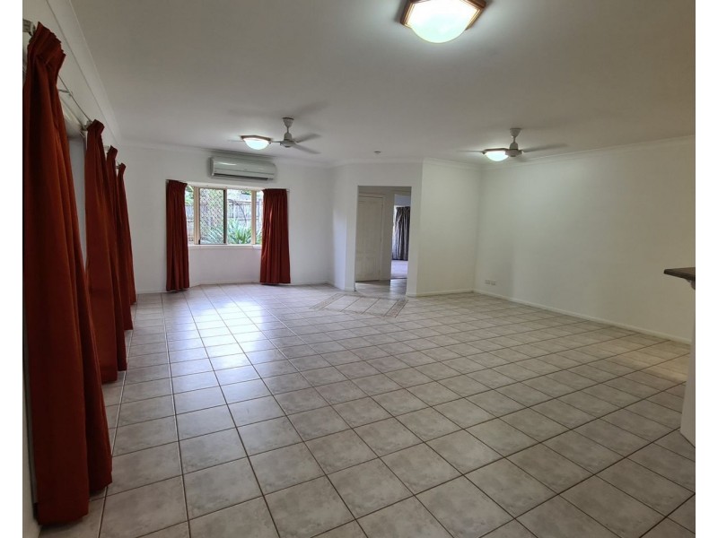 24 Grimes Close, Kanimbla QLD 4870