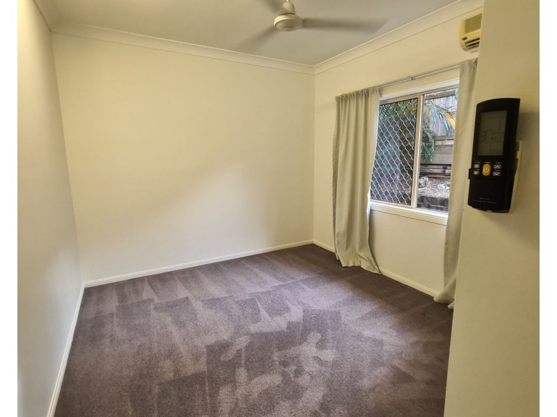 24 Grimes Close, Kanimbla QLD 4870