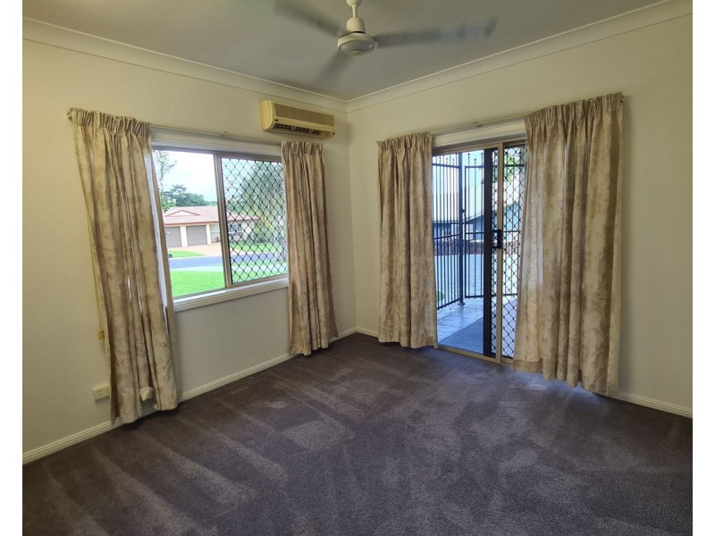 24 Grimes Close, Kanimbla QLD 4870