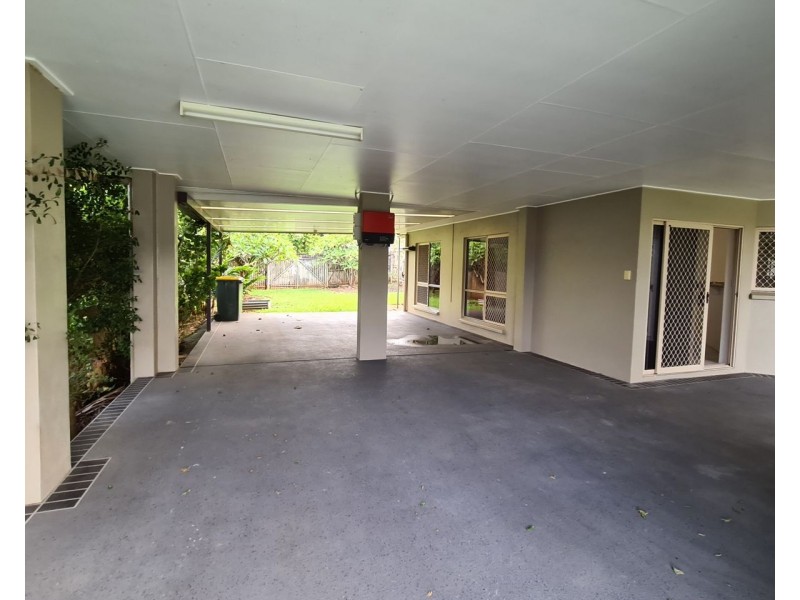 24 Grimes Close, Kanimbla QLD 4870