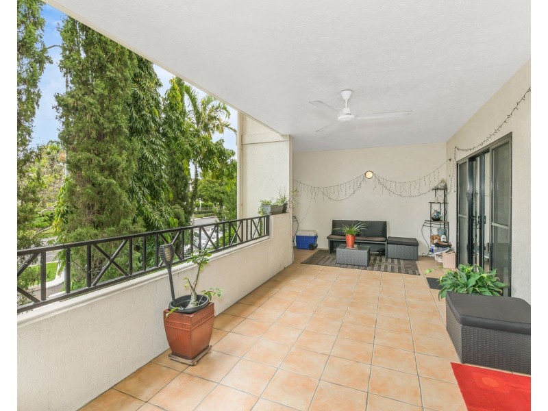 12/310-316 Lake Street, Cairns North QLD 4870
