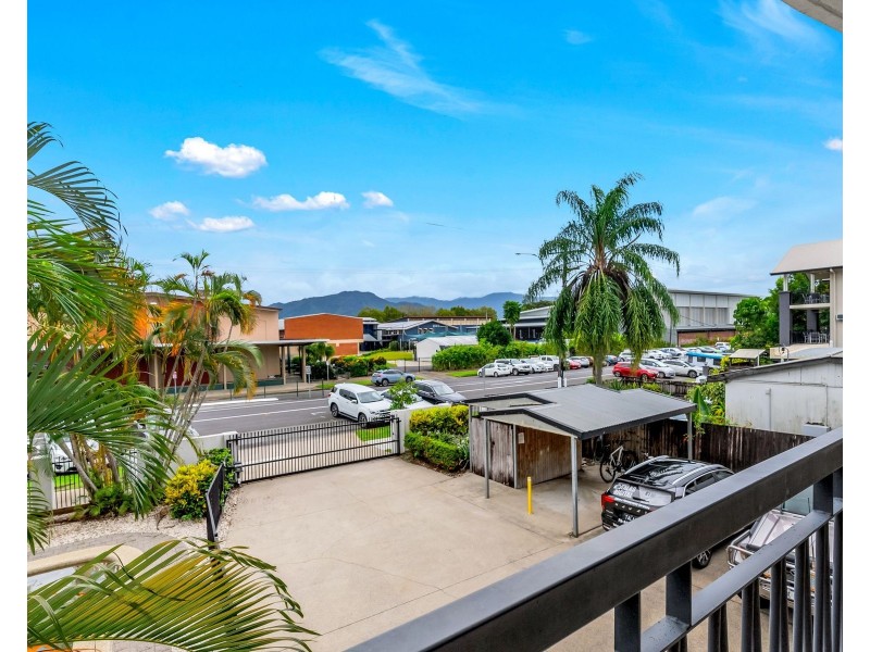 4/224 Grafton Street, Cairns North QLD 4870
