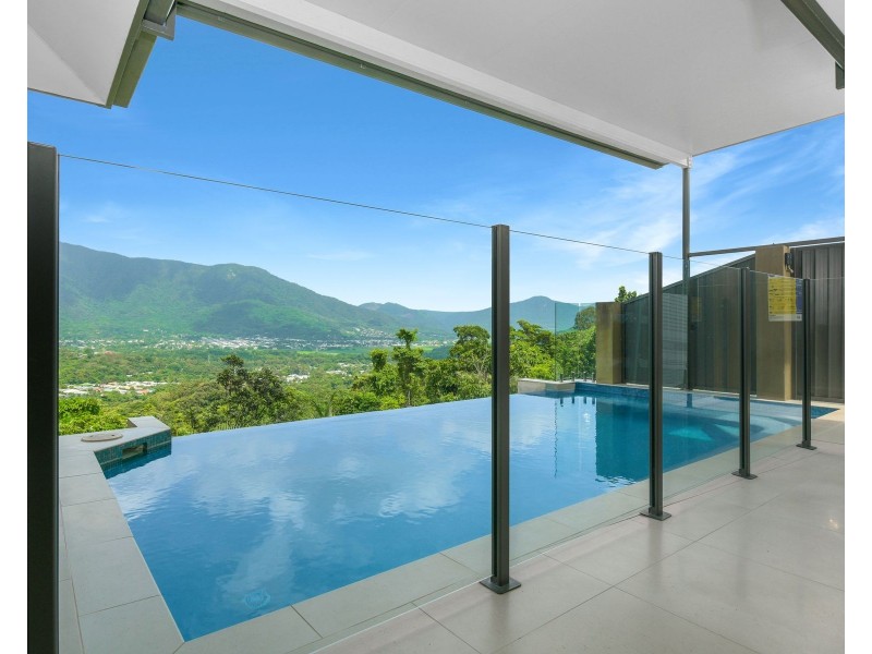 11-13 The Peak Road, Brinsmead QLD 4870