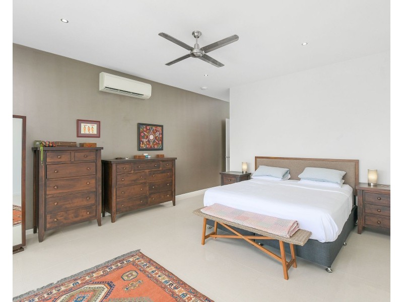 11-13 The Peak Road, Brinsmead QLD 4870