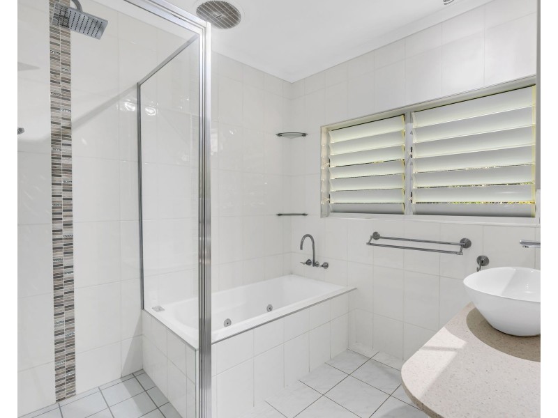 6 Latreille Terrace, Brinsmead QLD 4870