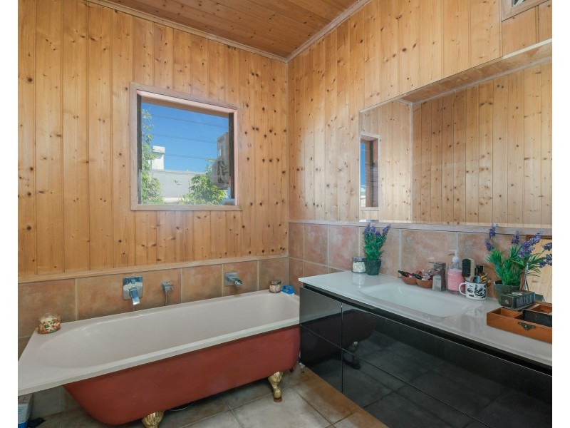 17 Barry Street, Bungalow QLD 4870