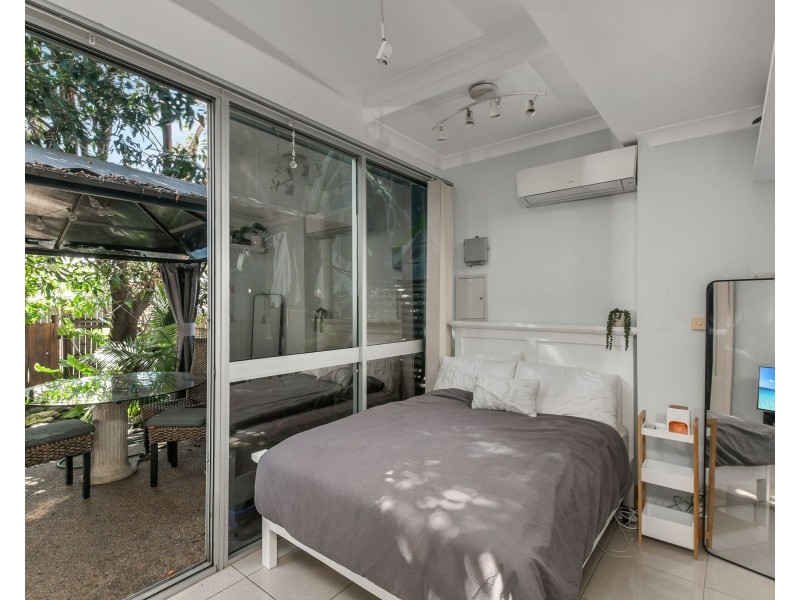 17 Barry Street, Bungalow QLD 4870